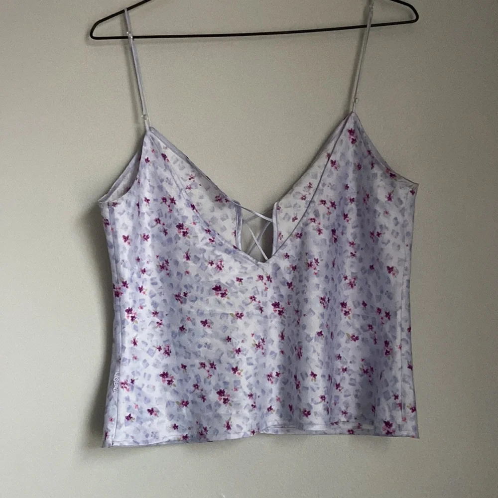 Lavender Satin Tank Top - Picture 3 of 6